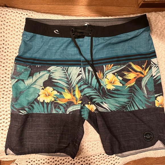 Rip Curl Men's Tropical Swim Shorts - Blue and Black - Picture 1 of 9